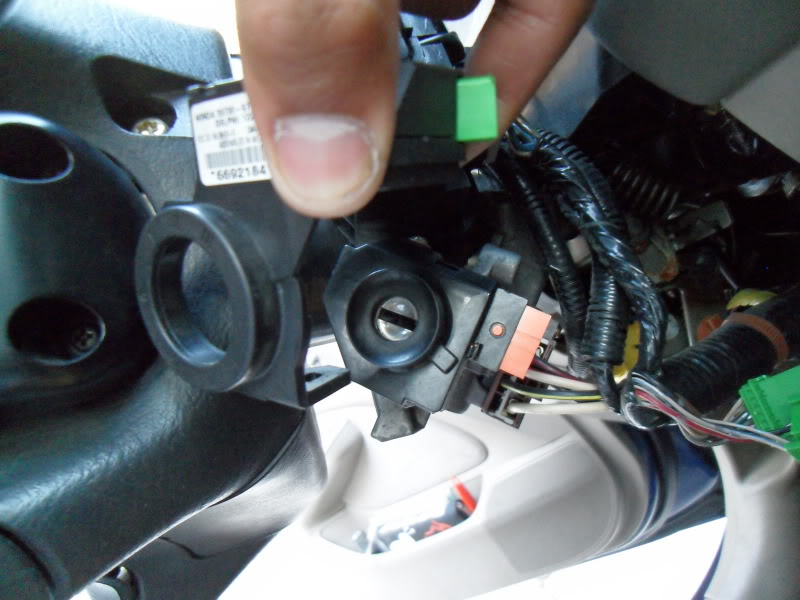 Name: 10-BottomBackscrewremoved.jpg
Views: 1611
Size: 95.1 KB