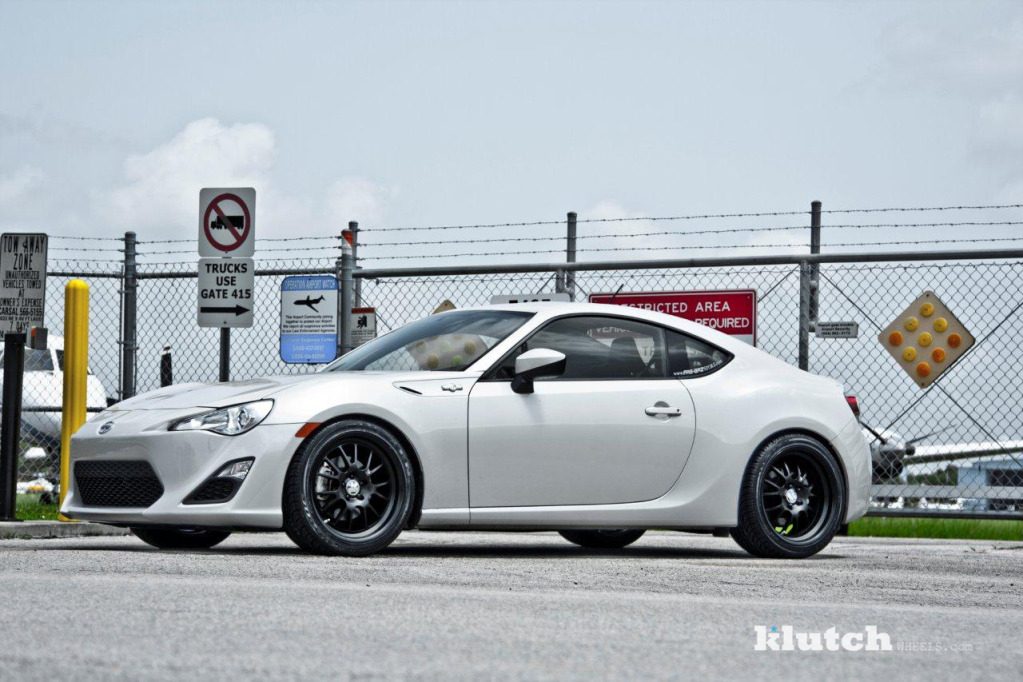 Name:  klutchfrs1.jpg
Views: 116
Size:  204.5 KB